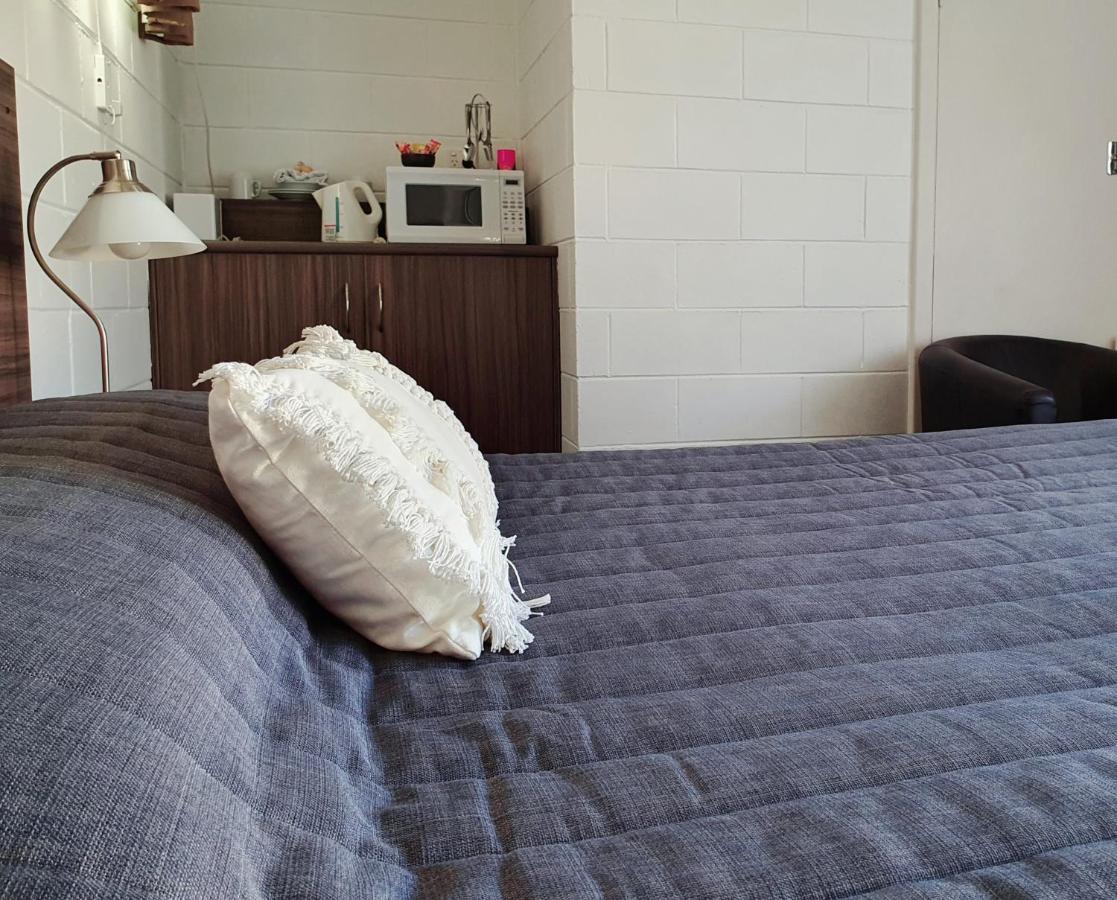 טיילם בנד Motel Riverbend מראה חיצוני תמונה