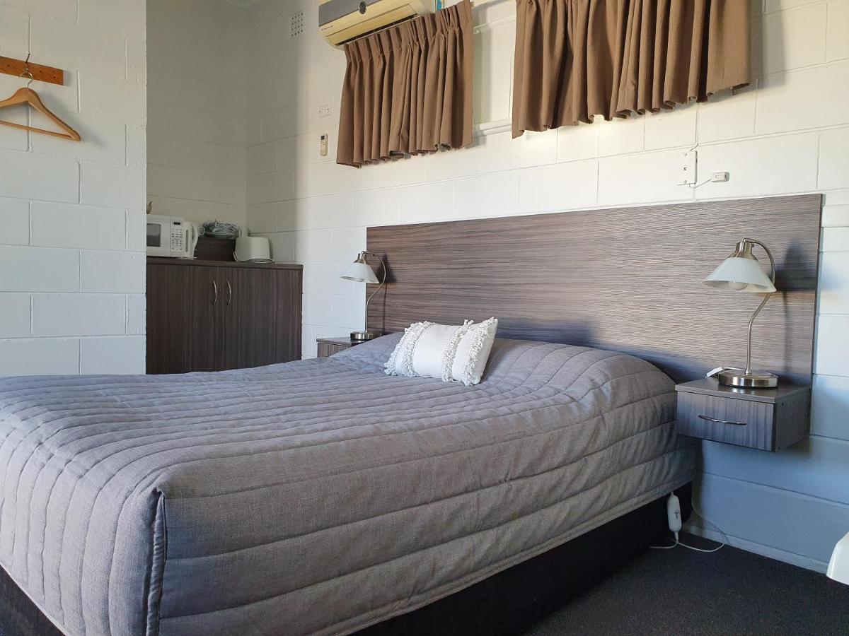 טיילם בנד Motel Riverbend מראה חיצוני תמונה
