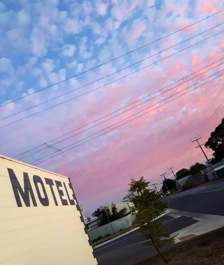 טיילם בנד Motel Riverbend מראה חיצוני תמונה