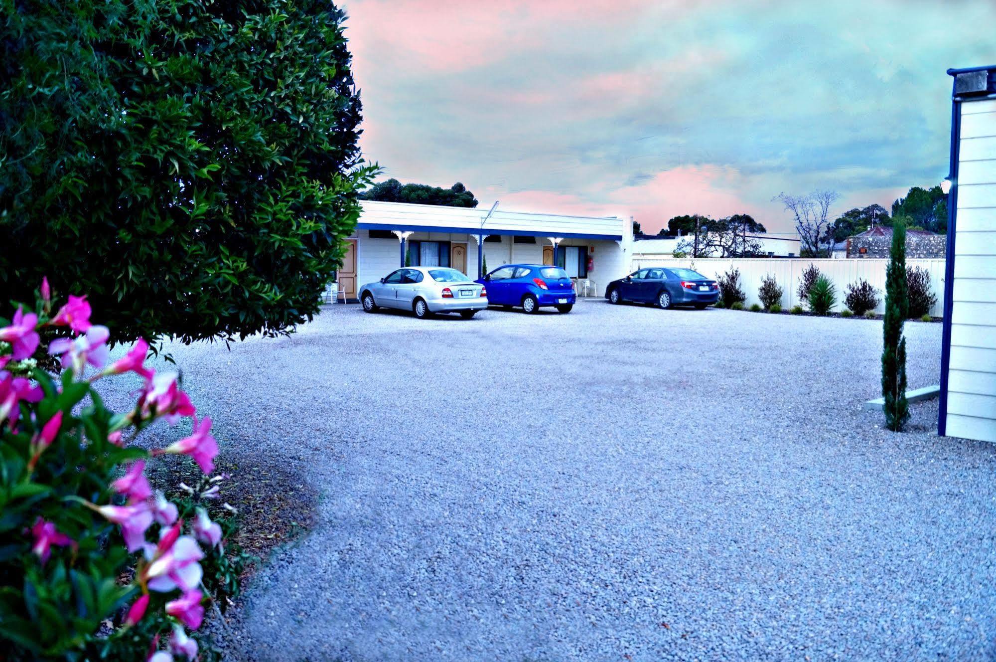 טיילם בנד Motel Riverbend מראה חיצוני תמונה